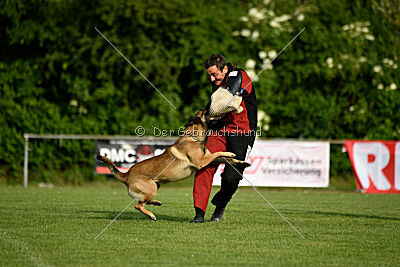 Ouzo von den brennenden Herzen